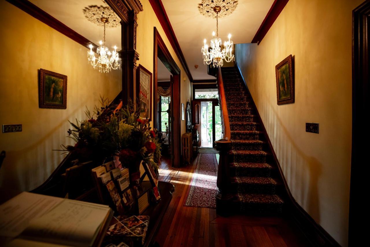 Faunbrook Bed & Breakfast (Adults Only) West Chester Exterior photo