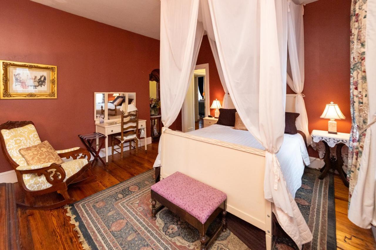 Faunbrook Bed & Breakfast (Adults Only) West Chester Room photo